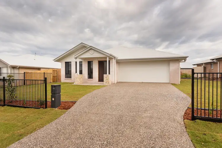 33 Brewster Rd, Glenvale QLD 4350