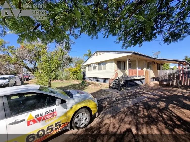 9 Elm St, Blackwater QLD 4717