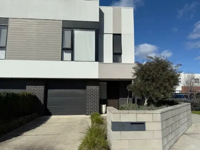 7B Westminster Dr, Avondale Heights VIC 3034