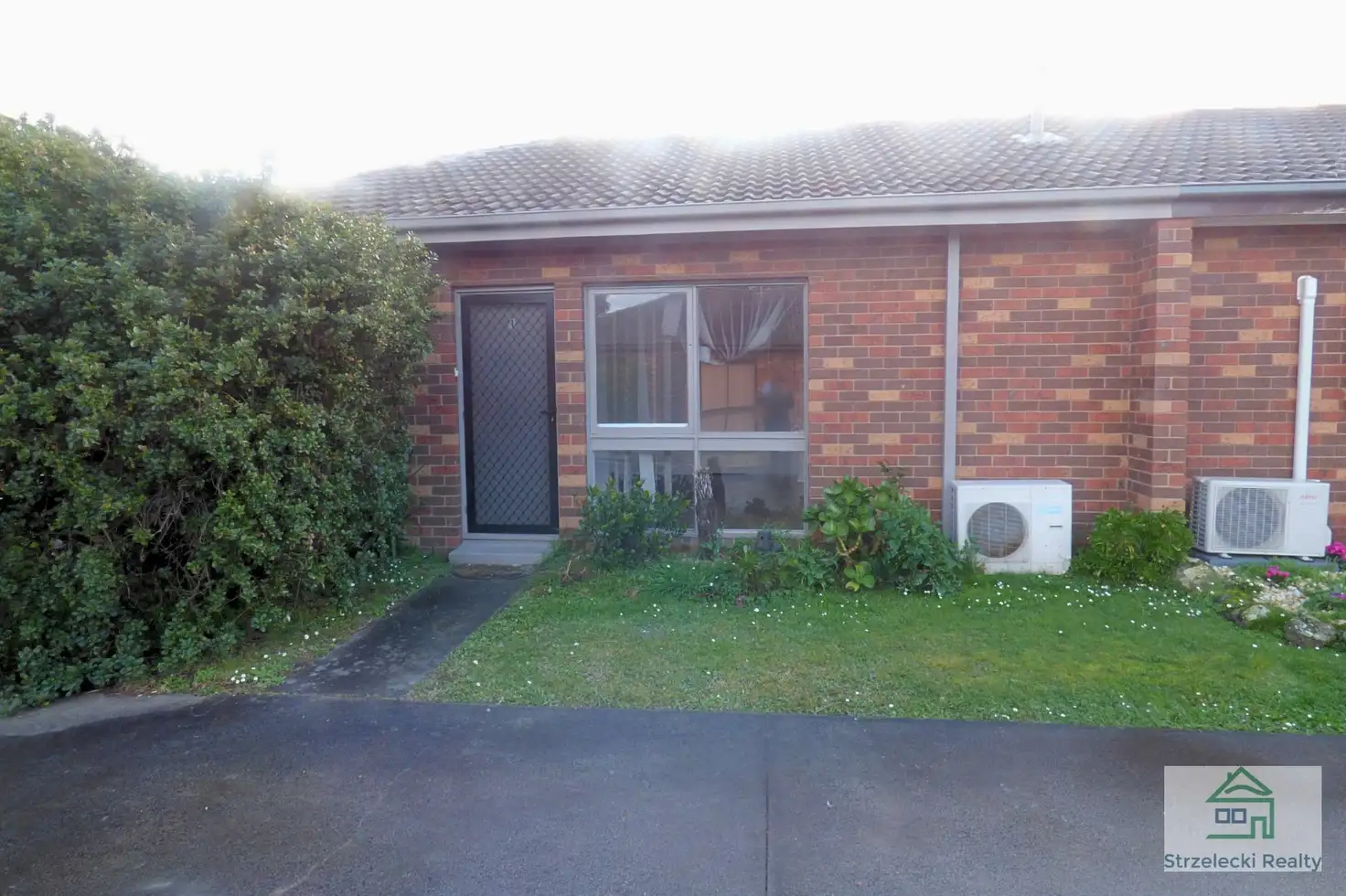 Main view of Homely unit listing, Unit 1/5 Hyland St, Moe VIC 3825