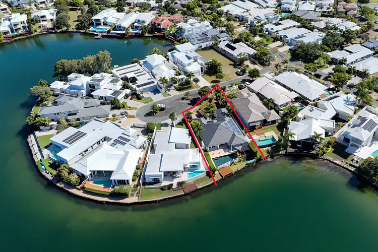 7 Oceanic Ct, Twin Waters QLD 4564