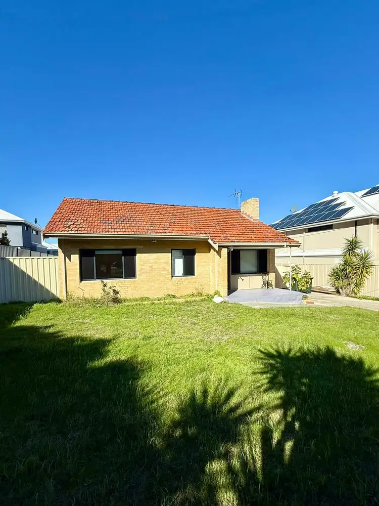 41 Eastbourne Crescent, Nollamara WA 6061