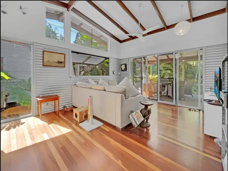 24 Wongaling Beach Rd, Wongaling Beach QLD 4852