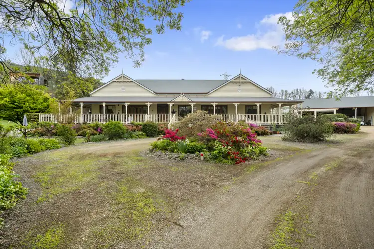 5 Alexandra Ct, Bright VIC 3741