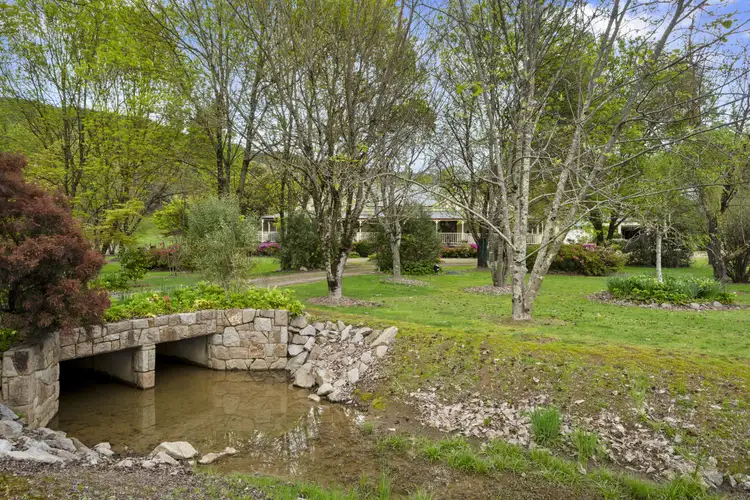 Third view of Homely house listing, 5 Alexandra Ct, Bright VIC 3741