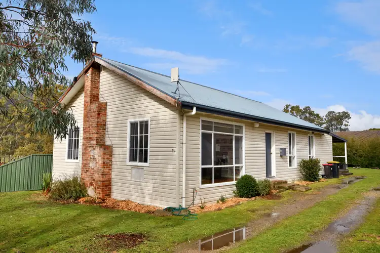 15 Hemley Ct, Halls Gap VIC 3381