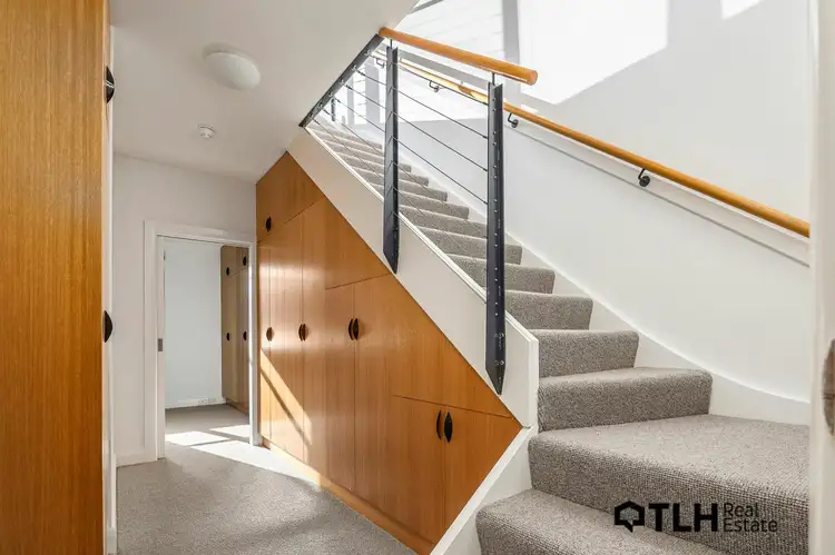 166 Flinders St