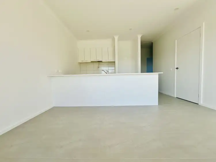 Fifth view of Homely house listing, 6 Caliche Place, Cranbourne East VIC 3977