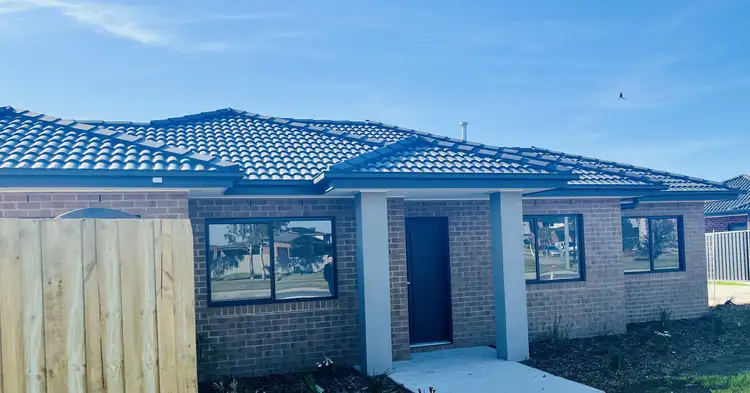 Seventh view of Homely house listing, 6 Caliche Place, Cranbourne East VIC 3977