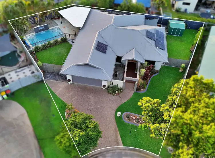 9 Bronte Ct, Bushland Beach QLD 4818