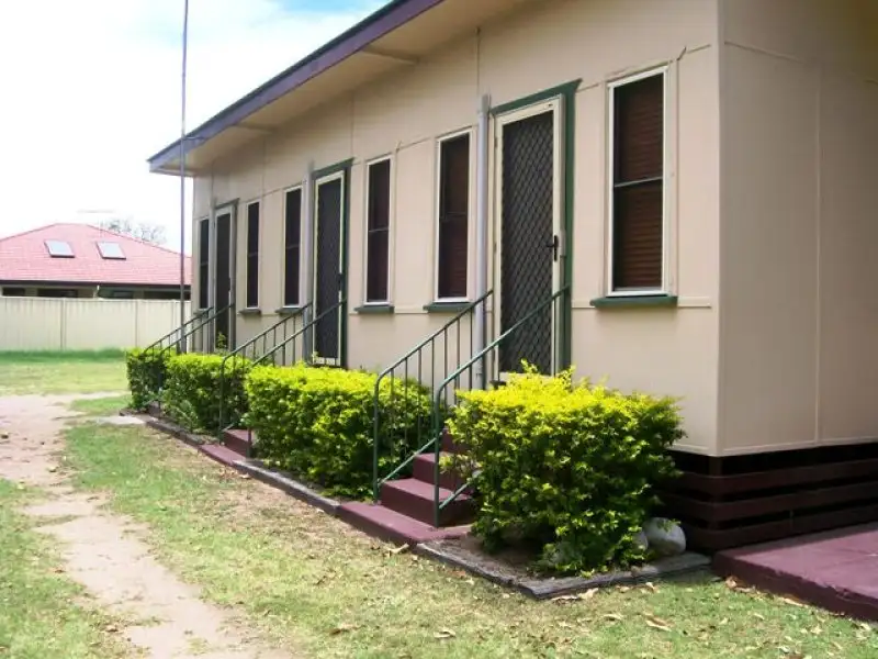 Main view of Homely unit listing, 2/76 Dawson Highway, Moura QLD 4718