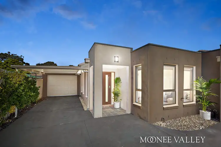 33A Robson Avenue, Avondale Heights VIC 3034
