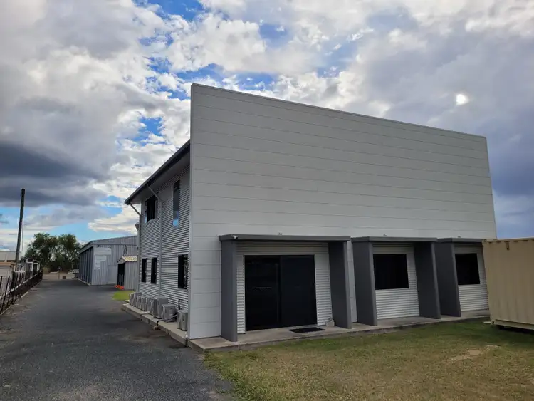 33 Quinn St, Kawana QLD 4701