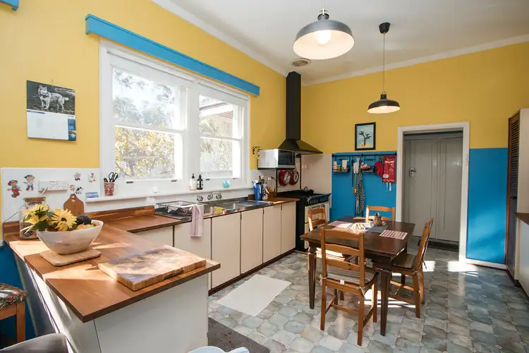 28 George St, Bolgart WA 6568