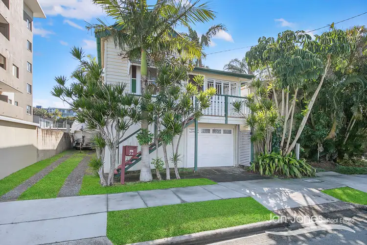 24 Sydney Street, Redcliffe QLD 4020