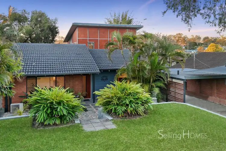 11 Langlo St, Riverhills QLD 4074