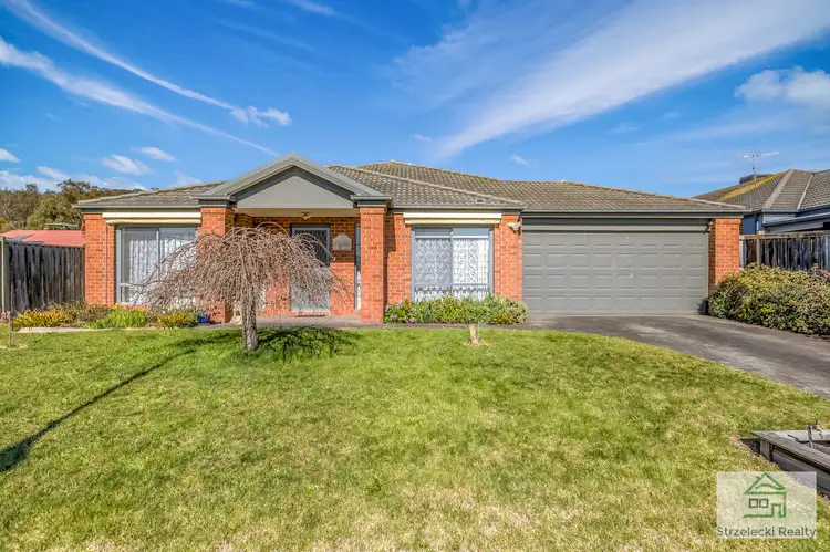 30 Vincent Bvd, Trafalgar VIC 3824