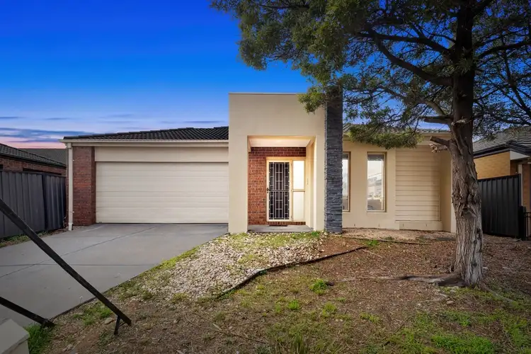 24 Mintarra Rd, Tarneit VIC 3029