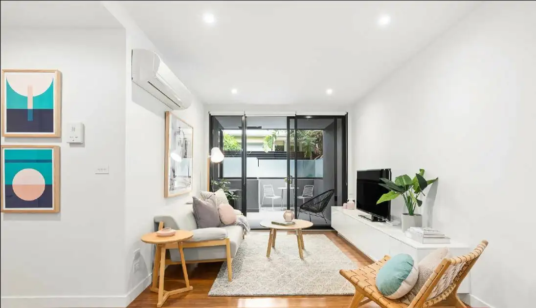 Main view of Homely unit listing, 207/18 Hull St, Richmond VIC 3121