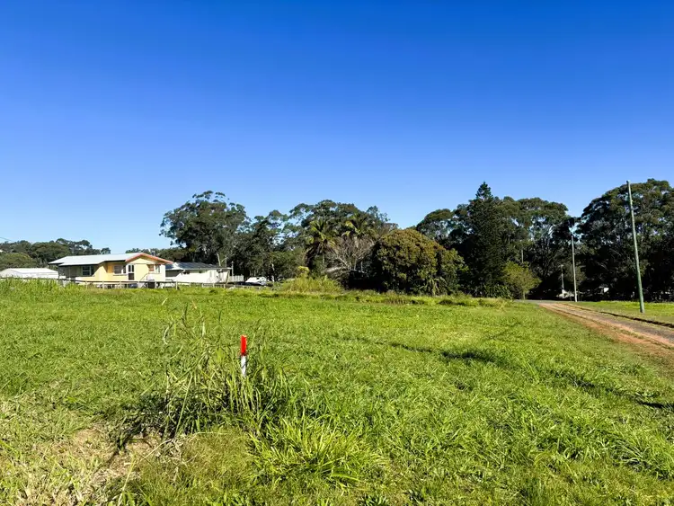 15 Petunia St, Russell Island QLD 4184