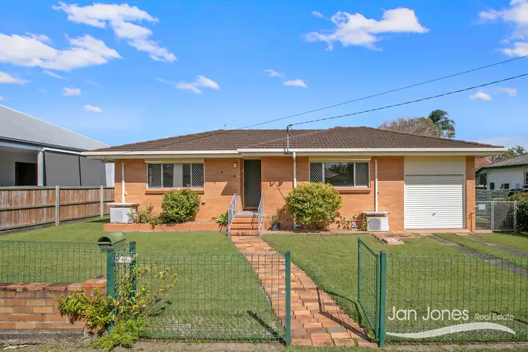 55 Ellen Street, Woody Point QLD 4019