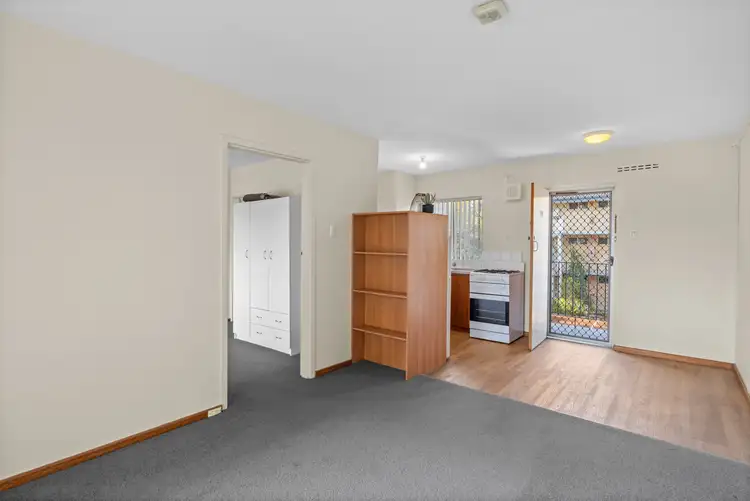 Fourth view of Homely unit listing, 11/1045 Albany Highway, St James WA 6102
