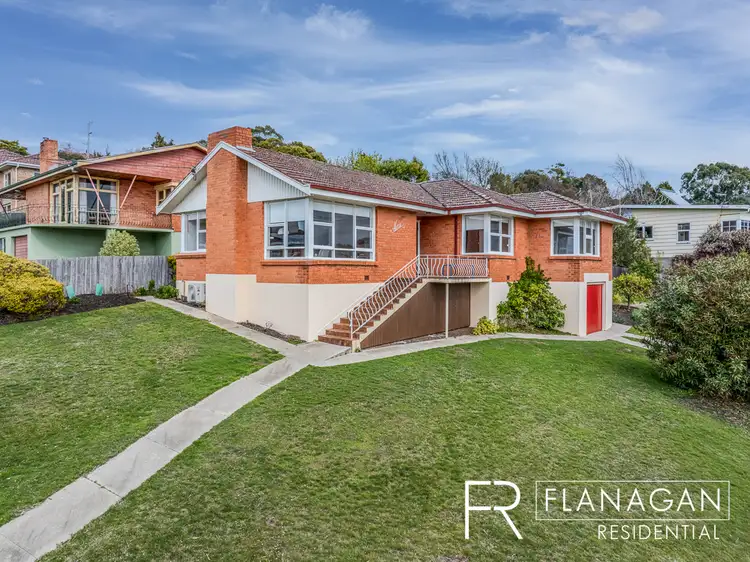 9 Fairthorne Rd, Trevallyn TAS 7250