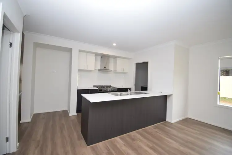 6 Woodstock St, Shepparton VIC 3630