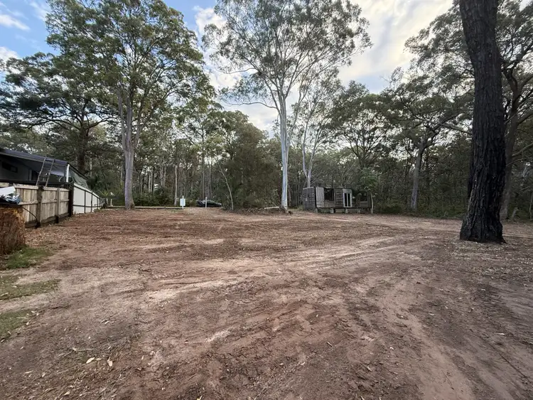 61 Shore St, Russell Island QLD 4184