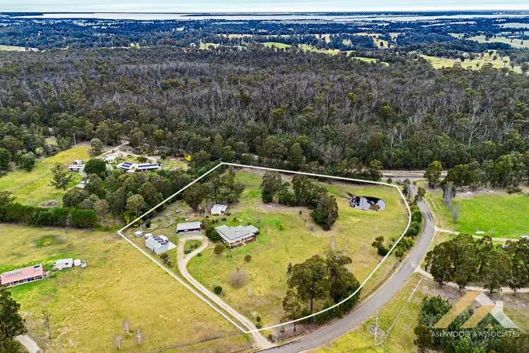 22 Heredon Ct, Sarsfield VIC 3875