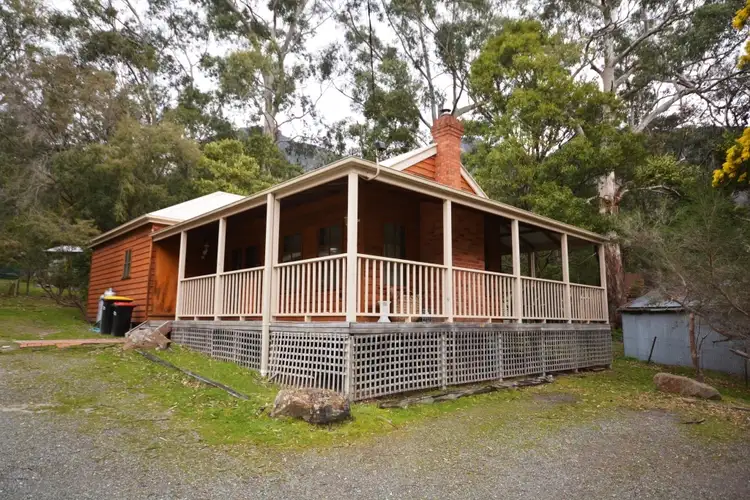 316 Grampians Rd, Halls Gap VIC 3381