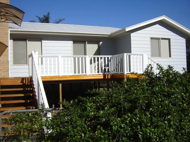 724 Woollamia Road, Woollamia NSW 2540