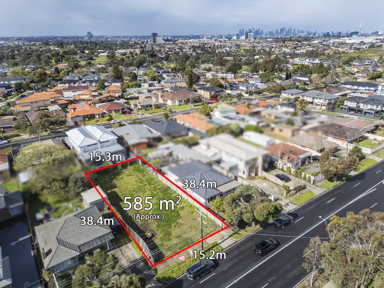 42 Military Road, Avondale Heights VIC 3034