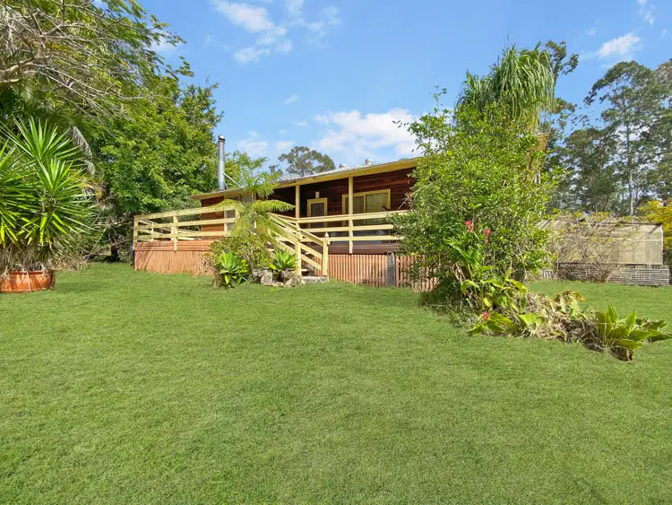 32 Eaton St, Brooweena QLD 4620