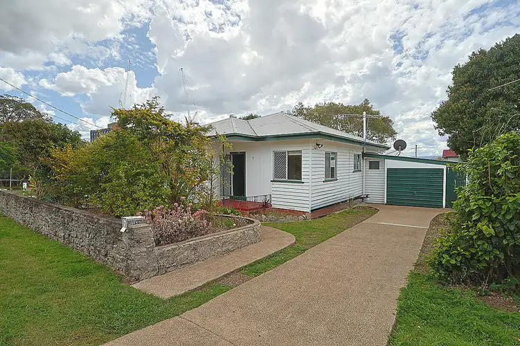 7 Thorn Lane, Ipswich QLD 4305
