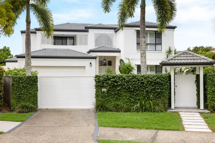 38 Waterside Ct, Noosaville QLD 4566