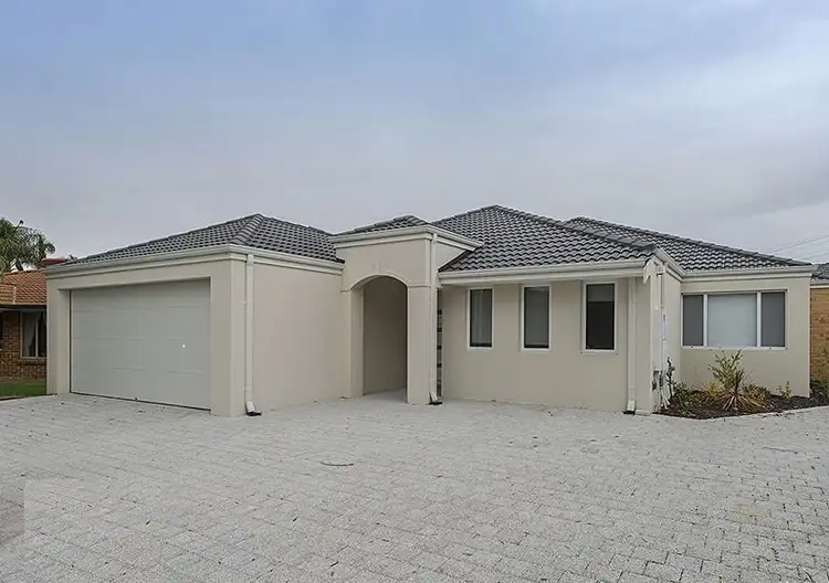 A/21 Noreatt Place, Leeming WA 6149