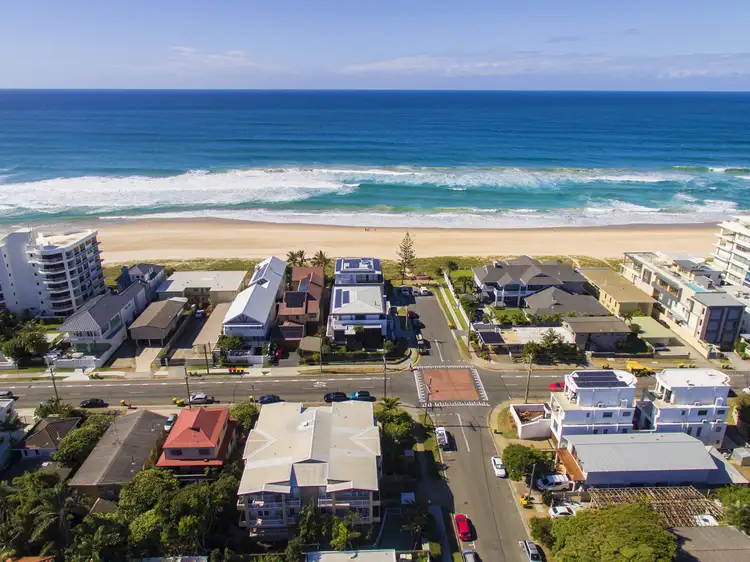 Unit 4/118 Albatross Ave, Mermaid Beach QLD 4218