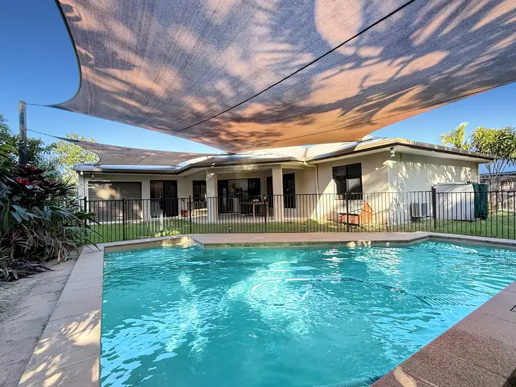 35 Holland St, Wongaling Beach QLD 4852