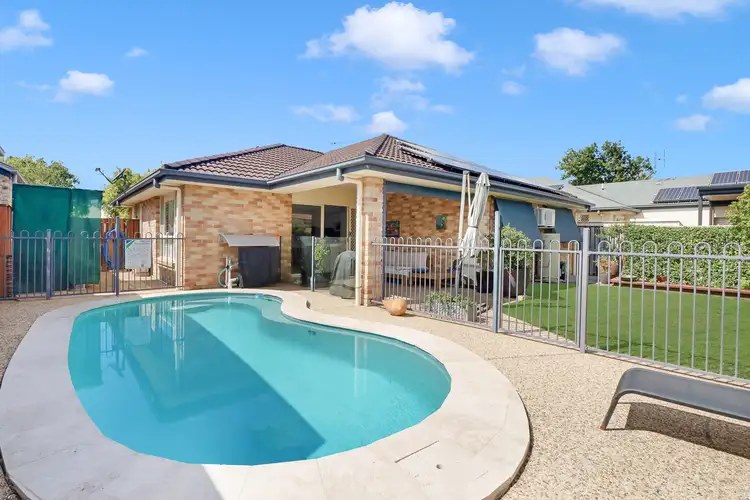 9 Whitsunday Dr, Pacific Paradise QLD 4564