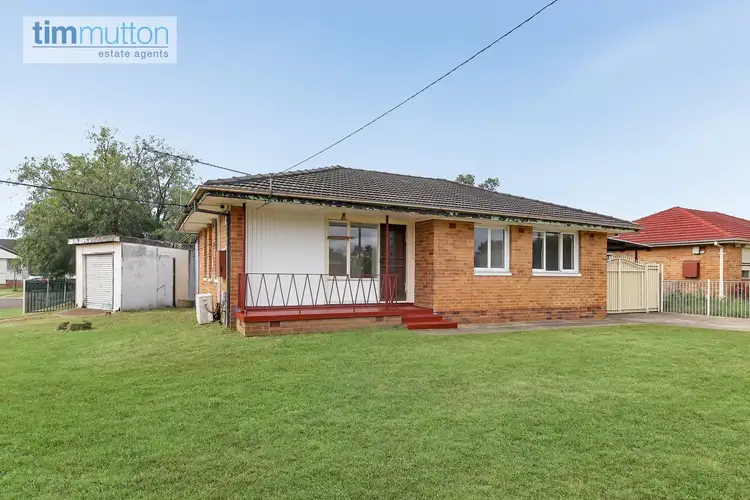 54 Williamson Cres, Warwick Farm NSW 2170