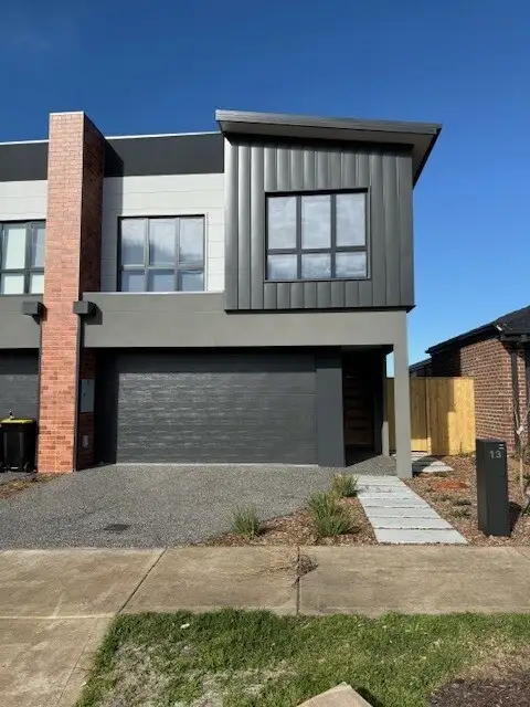 13 Bristlecone St, Sunbury VIC 3429