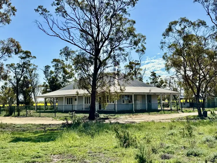 423 Cook Rd, Dowerin WA 6461