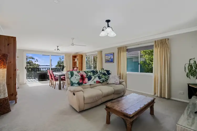 56 Coondooroopa Dr, Macleay Island QLD 4184