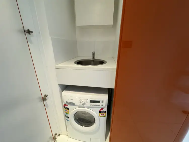 Fifth view of Homely apartment listing, Level 8, 2 Chippendale Way, Chippendale NSW 2008