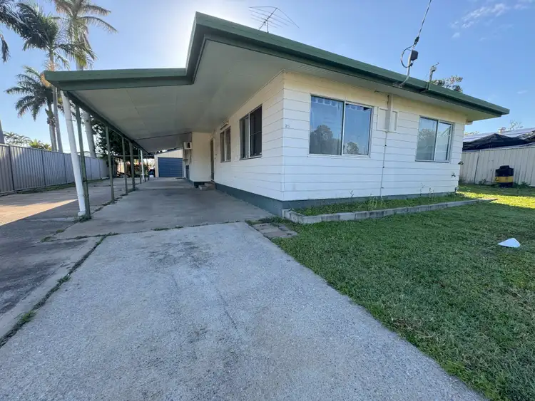 25 Elliott St, Moura QLD 4718