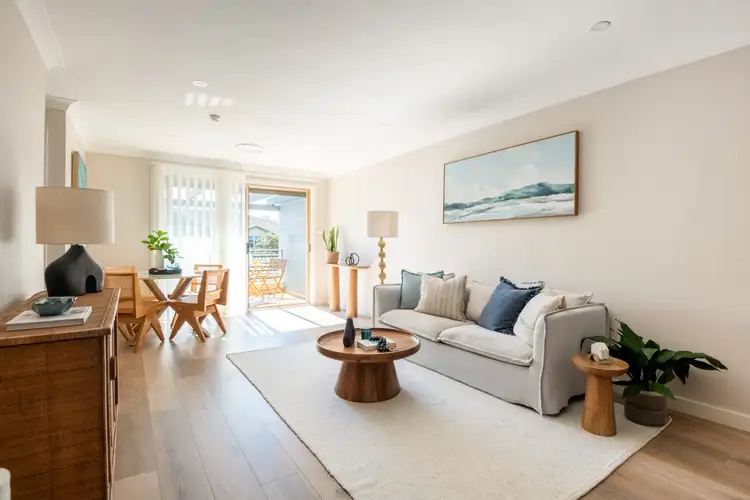 4/4 Fantail Avenue, Warriewood NSW 2102
