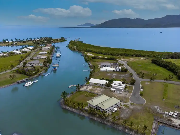 45 Tradewinds Drive, Cardwell QLD 4849
