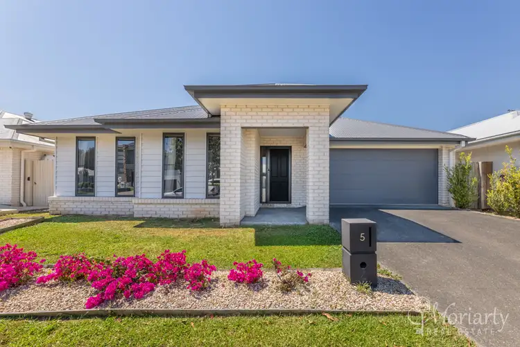 5 Pine St, Caboolture South QLD 4510