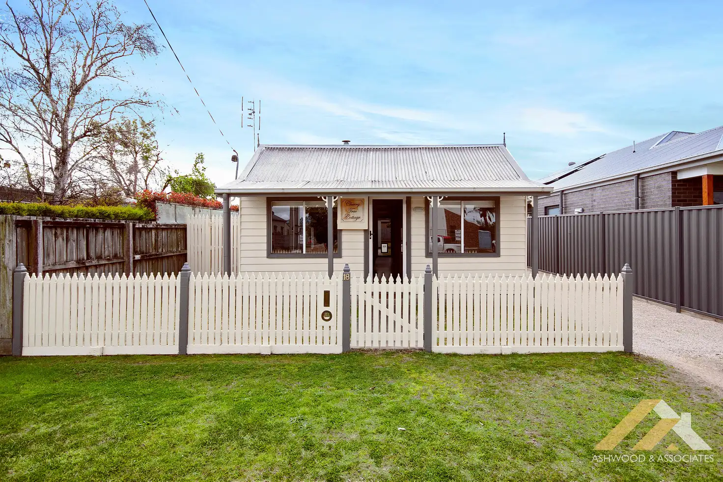 Main view of Homely house listing, 18 Swan St, Bairnsdale VIC 3875